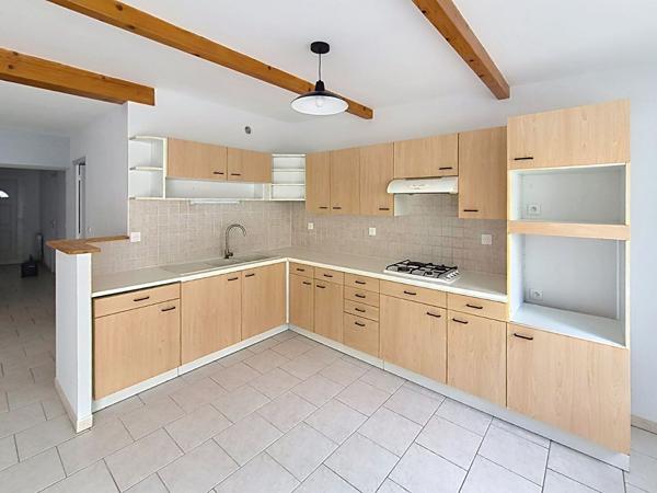 Maison Doue En Anjou 4 pièce(s) 106 m2
