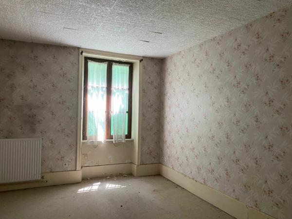 Maison à vendre    5 pièces •  Le Grand-Serre