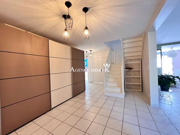 Buxerolles - Confortable maison de type 7 , Buxerolles
