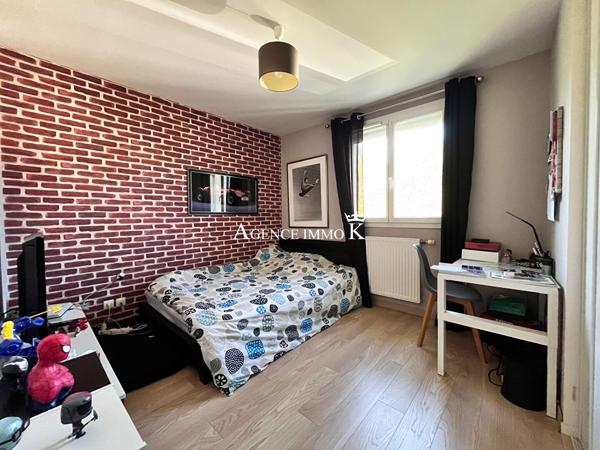 Buxerolles - Confortable maison de type 7 , Buxerolles