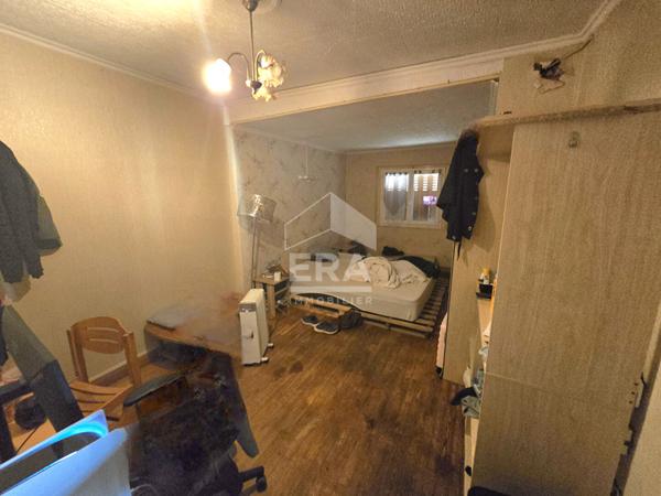 Maison à restaurer avec grandes dépendances