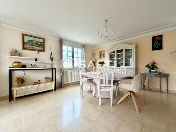 Coëx centre ville. Double maison 7PP 4ch.