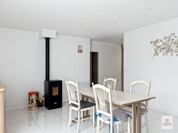 Maison Vion 5 pièce(s) 90 m2