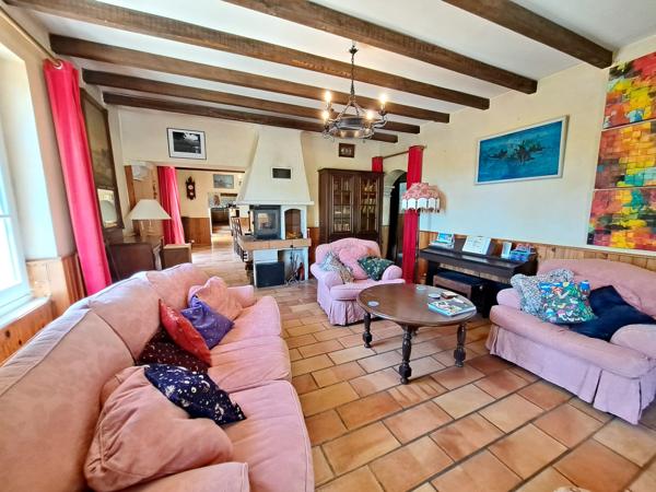 Belle Maison en Pierre sur Condom