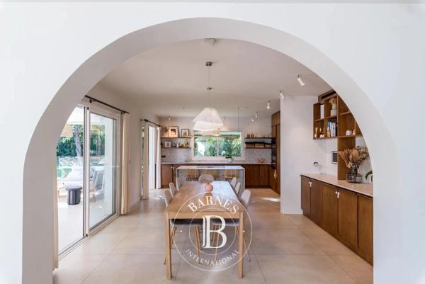 Valbonne, Villa 6 Chambres -  434 m² à vendre
