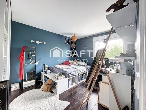 TRES BELLE MAISON FAMILIALE