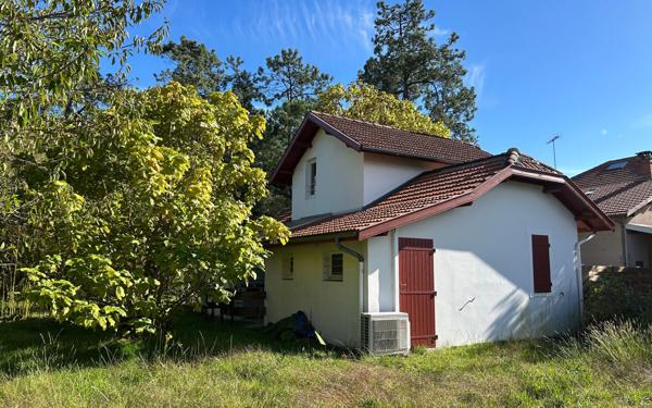 Maison à louer    2 pièces •  Parentis-en-Born