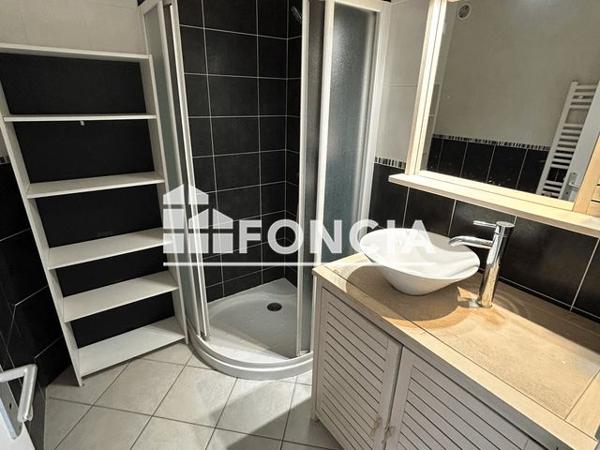 Location Appartement 3 pièces 54.7 m² - 24 RUE DU DOCTEUR L'HERMIER Livron-sur-drome 26250