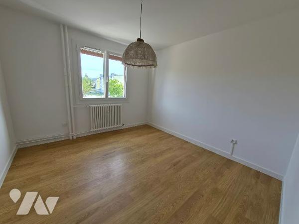 Proche du centre ville, cet