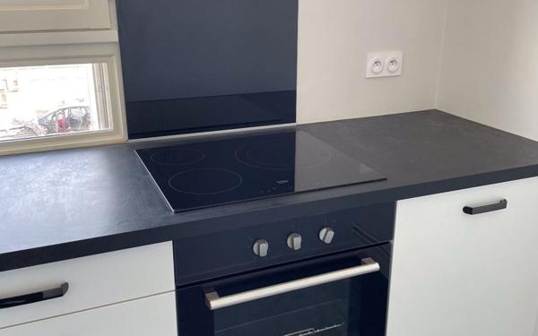 Appartement à louer    1 pièce • 33 m2 Terrasson-Lavilledieu