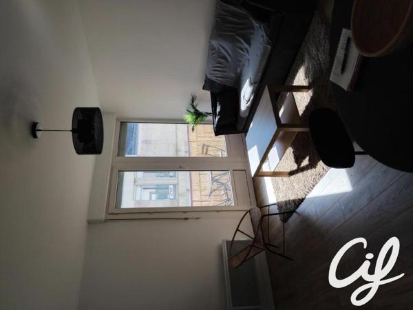 Appartement T2 NANTES Champ de Mars - 49.01 m2  940 Euros