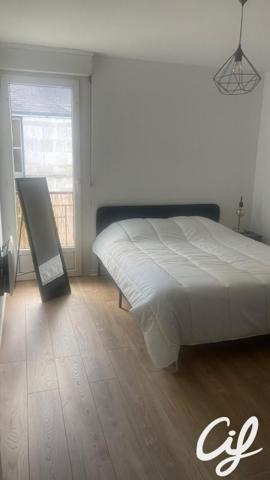 Appartement T2 NANTES Champ de Mars - 49.01 m2  940 Euros