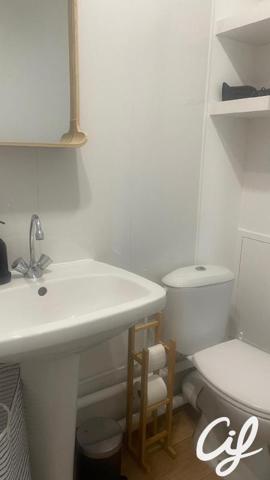 Appartement T2 NANTES Champ de Mars - 49.01 m2  940 Euros