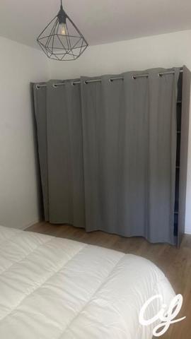 Appartement T2 NANTES Champ de Mars - 49.01 m2  940 Euros