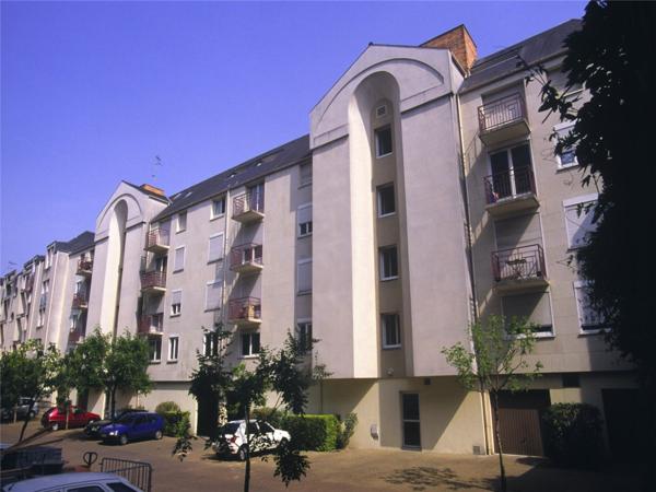 Appartement T2 NANTES Champ de Mars - 49.01 m2  940 Euros
