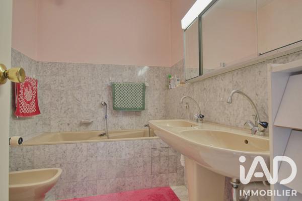 Appartement à vendre 7 pièces 143 m² Avrillé