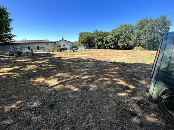 Superbe terrain à vendre à Astaffort (47220) !
