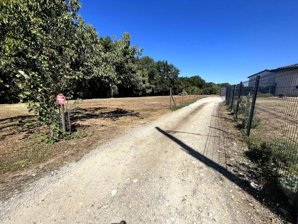 Superbe terrain à vendre à Astaffort (47220) !