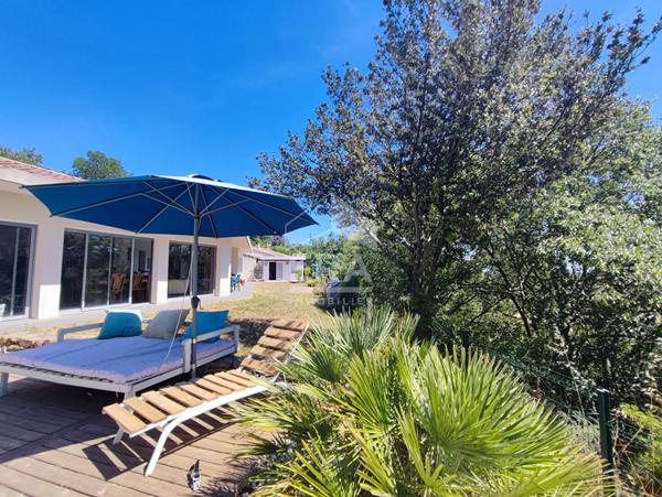 Maison d'architecte Vernegues 4 pièces 182 m²