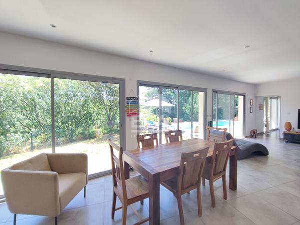 Maison d'architecte Vernegues 4 pièces 182 m²