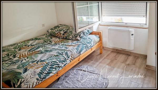 LE VIVIER SUR MER - Centre. Immeuble de rapport 3 appartements de 39 m² / 32 m² / 42 M². Terrain 173 m²