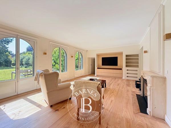 Mouvaux, Maison 5 Chambres -  271 m² à vendre