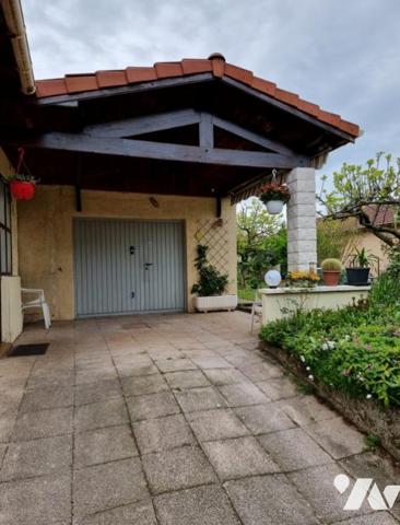 SAINT FONS. 12 Rue Noel Maximin Descormes