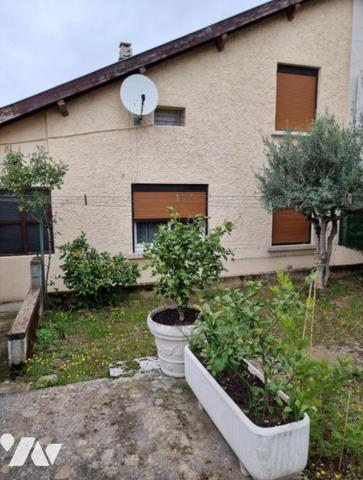 SAINT FONS. 12 Rue Noel Maximin Descormes