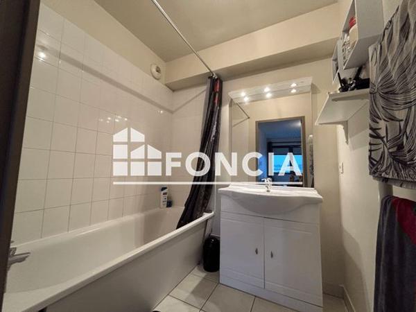 Location Appartement 5 pièces 108.01 m² - 7 RUE DE BAMMEVILLE Rouen 76100