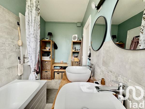 Appartement à vendre 4 pièces 77 m² Boussy-Saint-Antoine