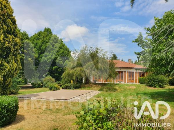 Maison à vendre 4 pièces 111 m² Chasseneuil-sur-Bonnieure