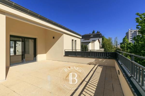 Suresnes, Maison 4 Chambres -  153 m² à vendre