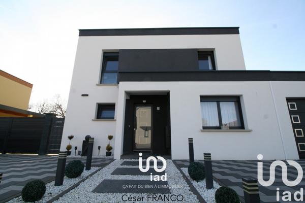 Maison 6 pièces de 142 m² à Volgelsheim (68600)