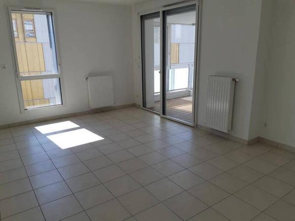 Appartement 2 pièces                                        - 69008 Lyon 8e  Arrondissement Réf : 5398