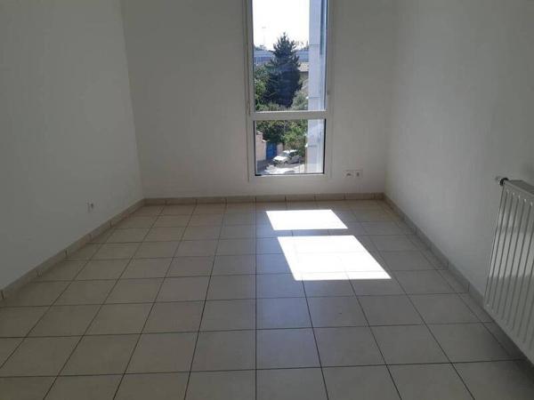 Appartement 2 pièces                                        - 69008 Lyon 8e  Arrondissement Réf : 5398