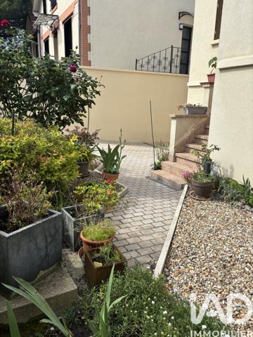 Maison à vendre 6 pièces 142 m² Nanterre