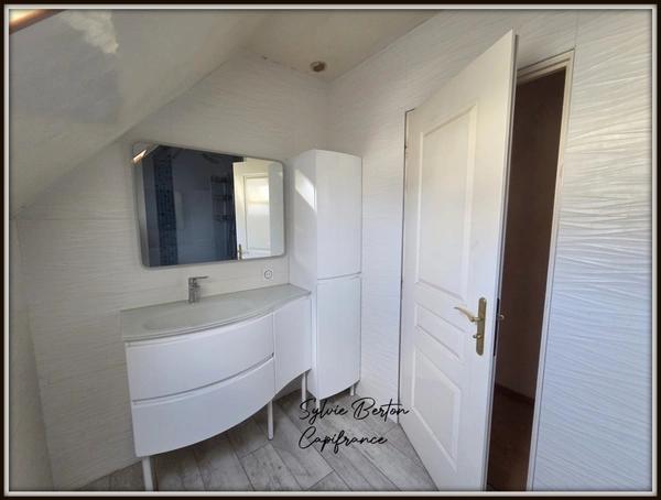SEVRAN Limite Livry Gargan maison T5 - 97 m2 - Terrain - Garage