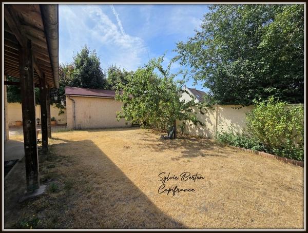SEVRAN Limite Livry Gargan maison T5 - 97 m2 - Terrain - Garage