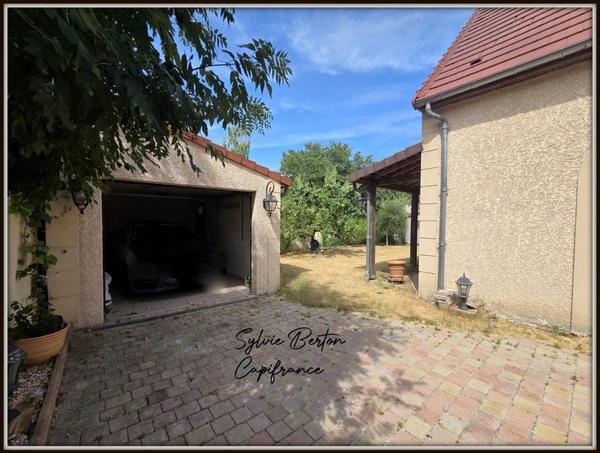 SEVRAN Limite Livry Gargan maison T5 - 97 m2 - Terrain - Garage