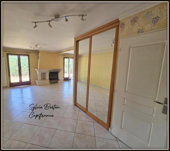 SEVRAN Limite Livry Gargan maison T5 - 97 m2 - Terrain - Garage