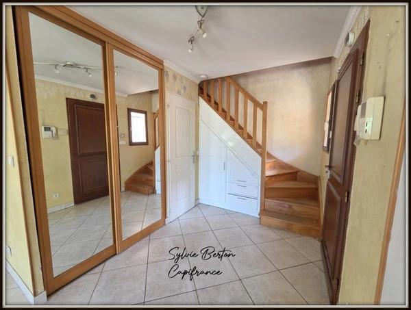 SEVRAN Limite Livry Gargan maison T5 - 97 m2 - Terrain - Garage