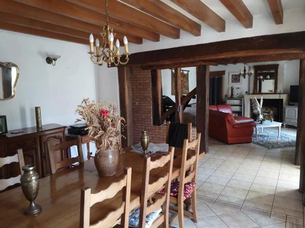 Vente Maison 9 pièces 220 m2 à La Chartre-sur-le-Loir