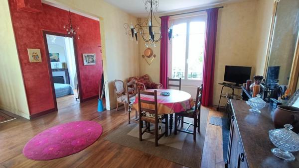 Maison de caractère, dans un cadre paisible et verdoyant...