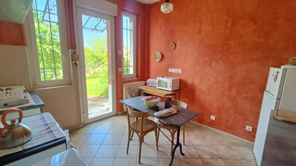 Maison de caractère, dans un cadre paisible et verdoyant...