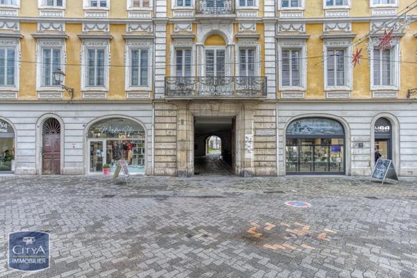 Appartement à vendre 7 pièces 219.66m²