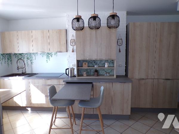 Maison de village mitoyenne de type 6