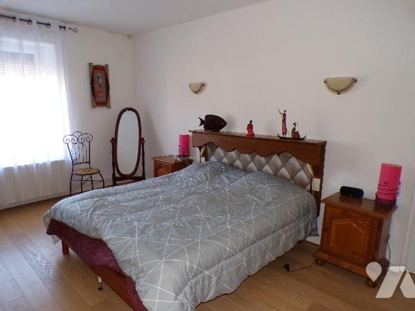 Maison de village mitoyenne de type 6