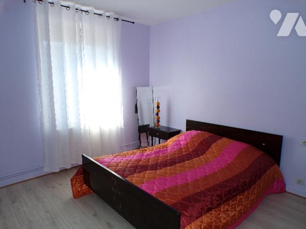 Maison de village mitoyenne de type 6