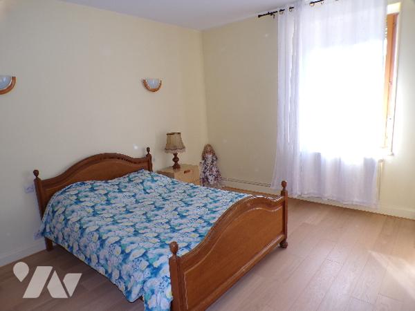 Maison de village mitoyenne de type 6