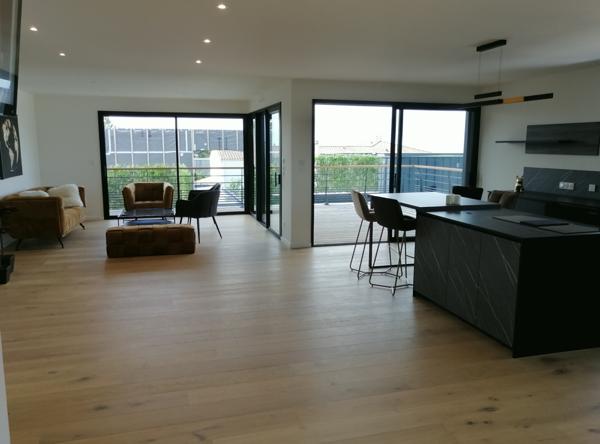 Maison 6 pièce(s) 4 chambre(s) 216 m²